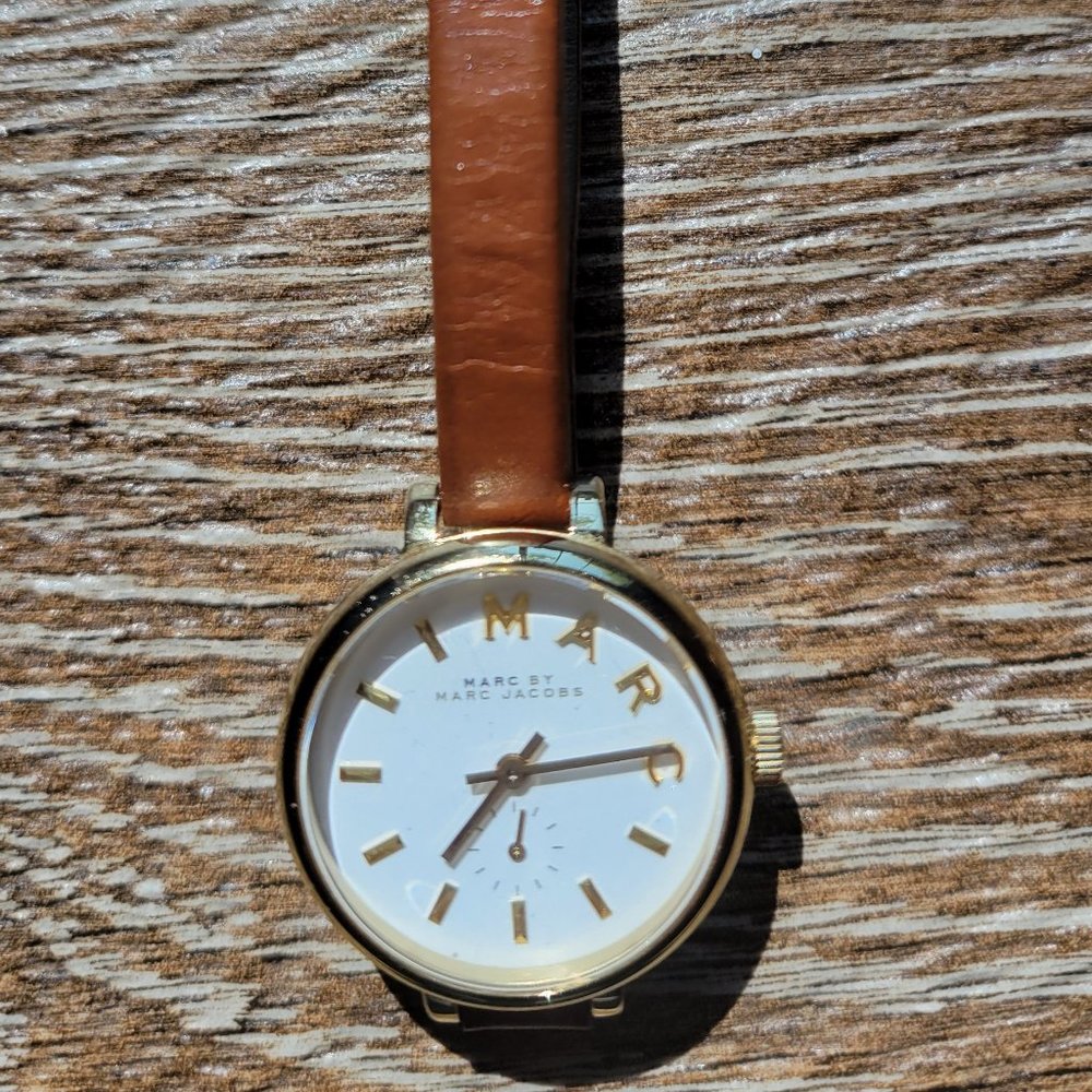 Marc Jacobs Women’s Watch w/ Leather Strap